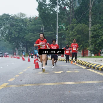 Runner Photo 7053101