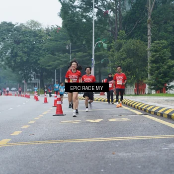 Runner Photo 7053103