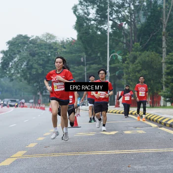 Runner Photo 7053104