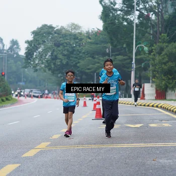 Runner Photo 7053128