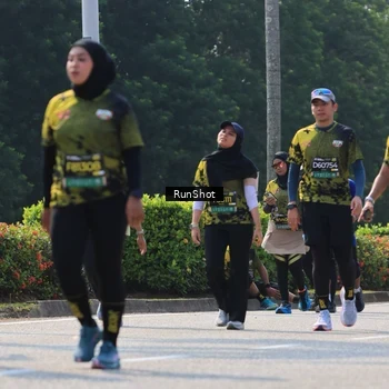 Runner Photo 7053131