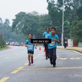 Runner Photo 7053132