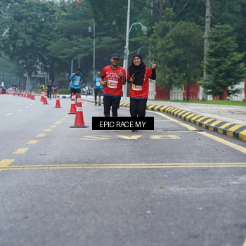 Runner Photo 7053156