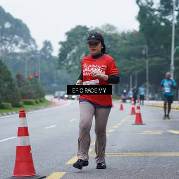 Runner Photo 7053173