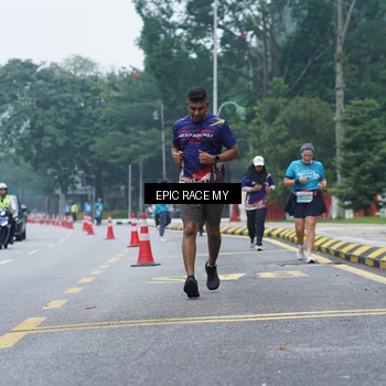 Runner Photo 7053193