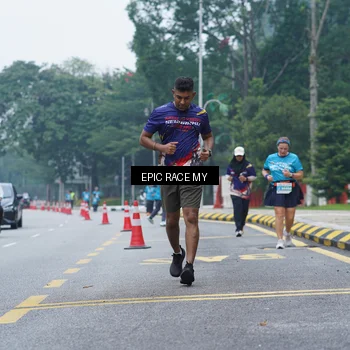 Runner Photo 7053196