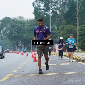 Runner Photo 7053200