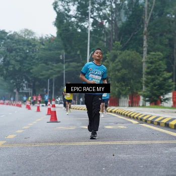 Runner Photo 7053257