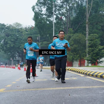 Runner Photo 7053308