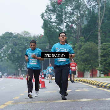 Runner Photo 7053313