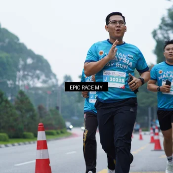 Runner Photo 7053316