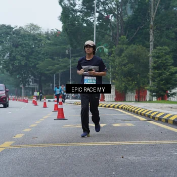 Runner Photo 7053340