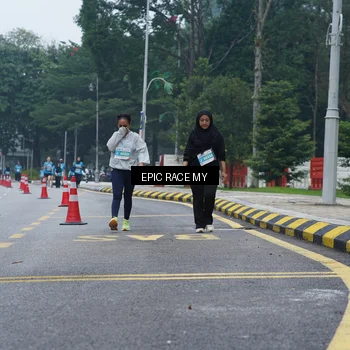 Runner Photo 7053353