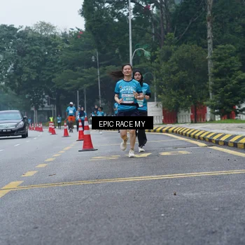 Runner Photo 7053366