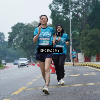 Runner Photo 7053373