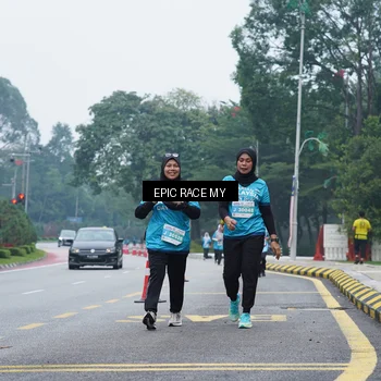 Runner Photo 7053417