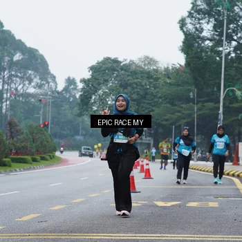 Runner Photo 7053419