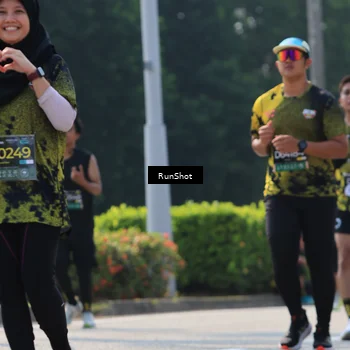 Runner Photo 7053433