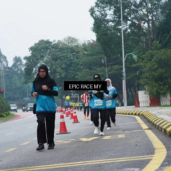 Runner Photo 7053435