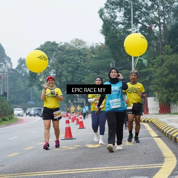 Runner Photo 7053445