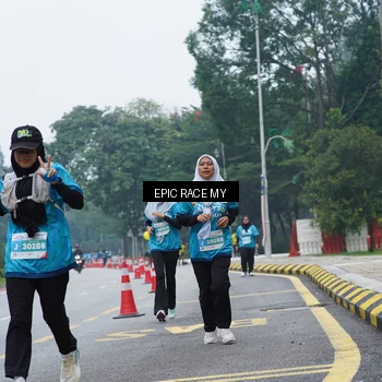 Runner Photo 7053447