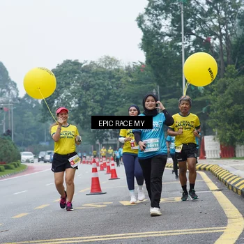 Runner Photo 7053454