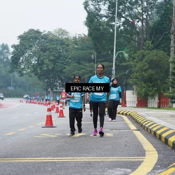 Runner Photo 7053471