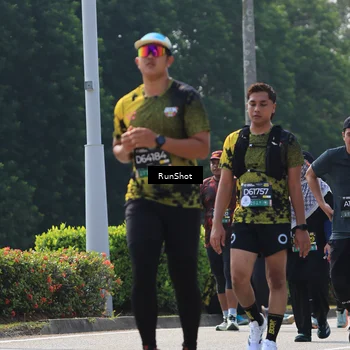 Runner Photo 7053489