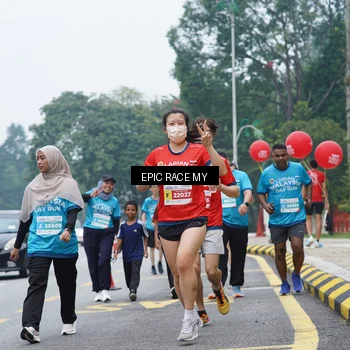 Runner Photo 7053509
