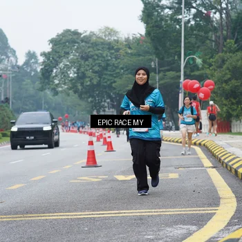 Runner Photo 7053528