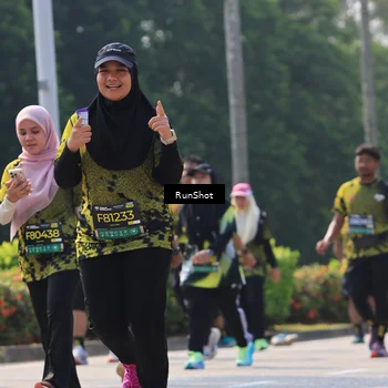 Runner Photo 7053541