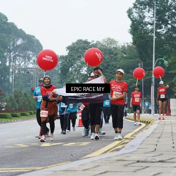 Runner Photo 7053551