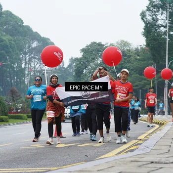 Runner Photo 7053557