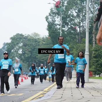 Runner Photo 7053592