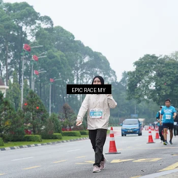 Runner Photo 7053635