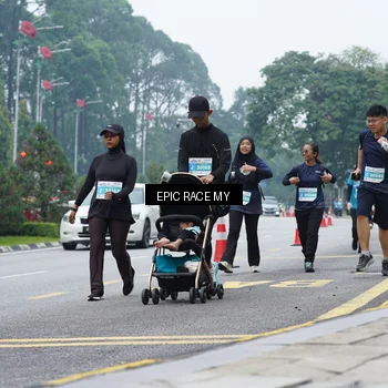Runner Photo 7053641
