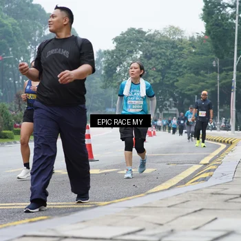 Runner Photo 7053685