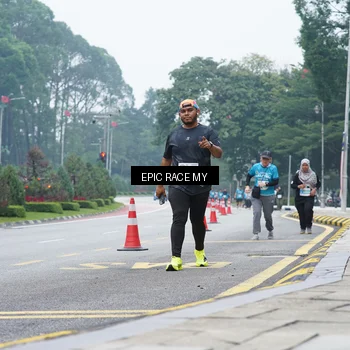 Runner Photo 7053686