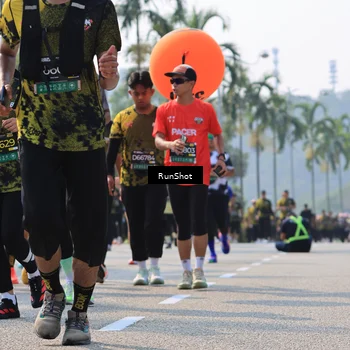 Runner Photo 7053693