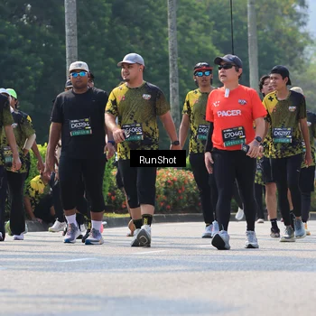 Runner Photo 7053768