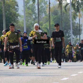 Runner Photo 7053825