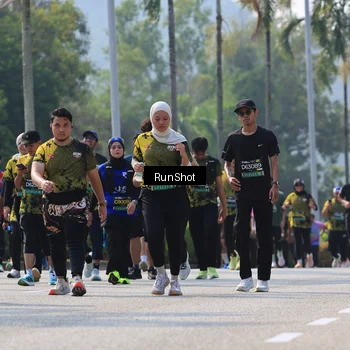 Runner Photo 7053828