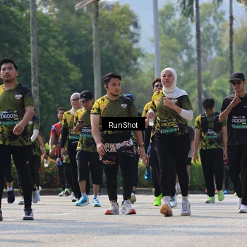 Runner Photo 7053834