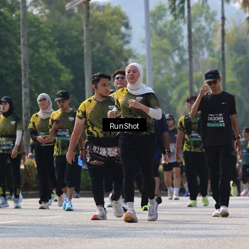 Runner Photo 7053835