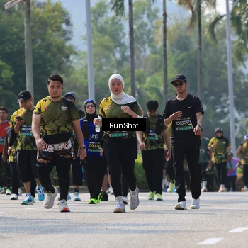 Runner Photo 7053843