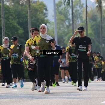 Runner Photo 7053846