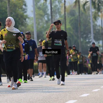 Runner Photo 7053850