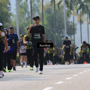 Runner Photo 7053852