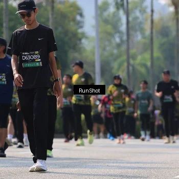 Runner Photo 7053854