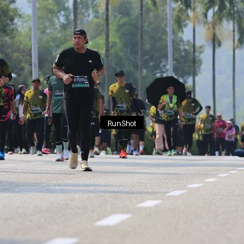 Runner Photo 7053859